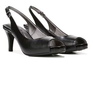 BRAND NEW LIFETRIDE TELLER SINGBACK WOMEN"S SHOES